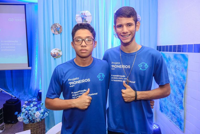 Alunos da rede pública desenvolvem app sobre vazamentos e se destacam em competição da Águas de Teresina Alunos da rede pública desenvolvem app sobre vazamentos e se destacam em competição da Águas de Teresina