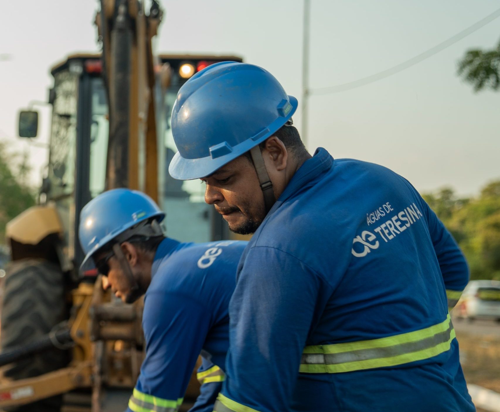 Águas de Teresina avança com obras de esgotamento sanitário na Av. Duque de Caxias 