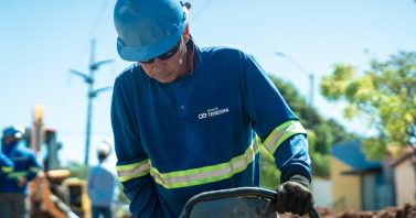 Águas de Teresina instala 2km de rede de esgoto em uma semana na capital 
